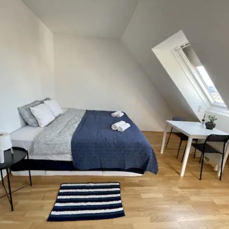 Eca Rooftop Live - Private Rooms & Serviced Apartments Виена Екстериор снимка