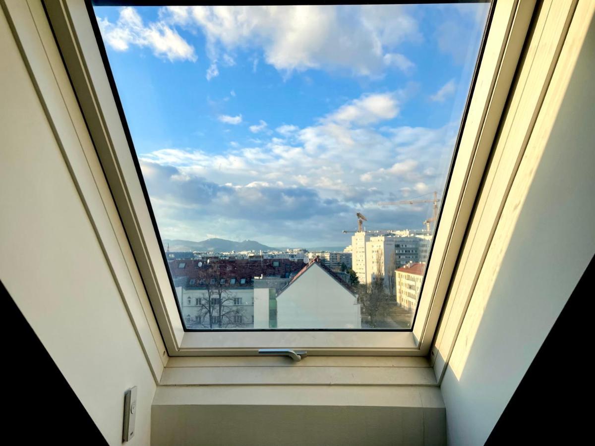 Eca Rooftop Live - Private Rooms & Serviced Apartments Виена Екстериор снимка