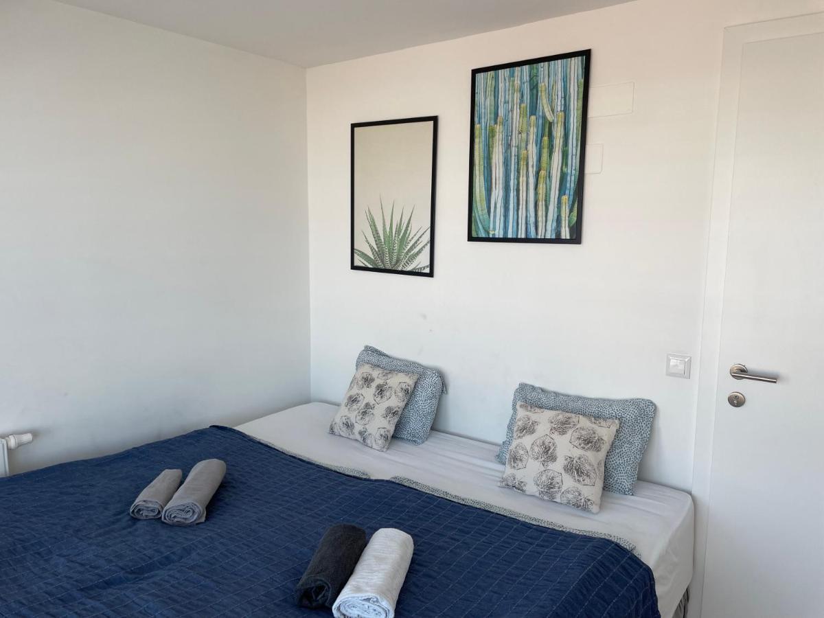 Eca Rooftop Live - Private Rooms & Serviced Apartments Виена Екстериор снимка